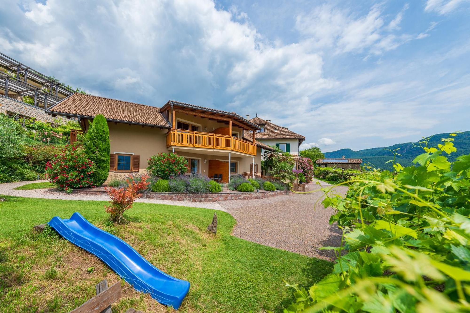Weinhof Am See Caldaro Extérieur photo