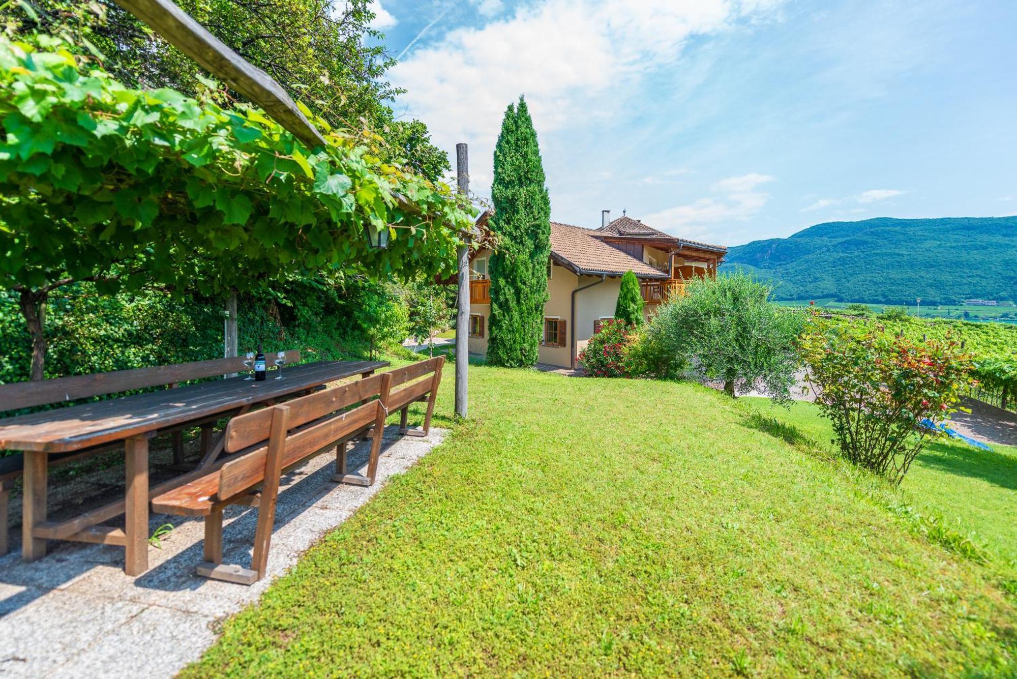 Weinhof Am See Caldaro Extérieur photo